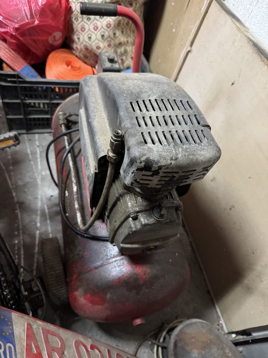 Compresor 50L  220w