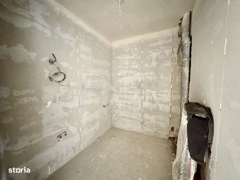 4 camere decomandat cu curte Ultracentral
