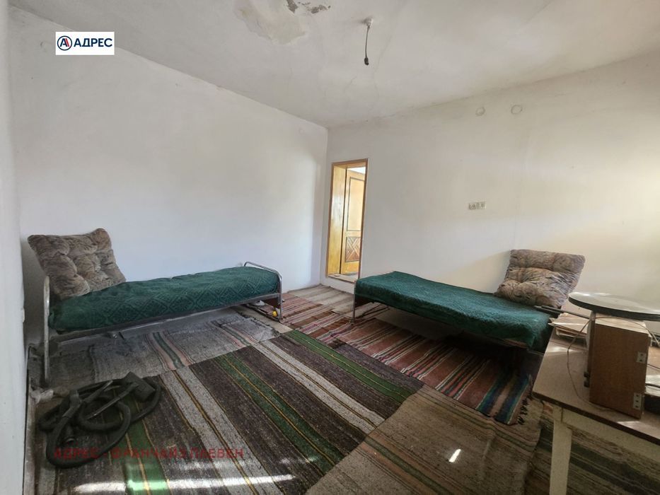 Къща в Плевен, област-с.Долни Вит площ 121 цена 16000