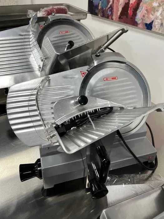 Мясорубка профессиональная, пила для мяса,слайсер, овощерезка для кафе