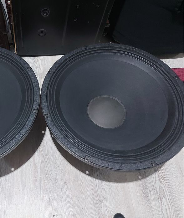 Electro Voice EVS18S