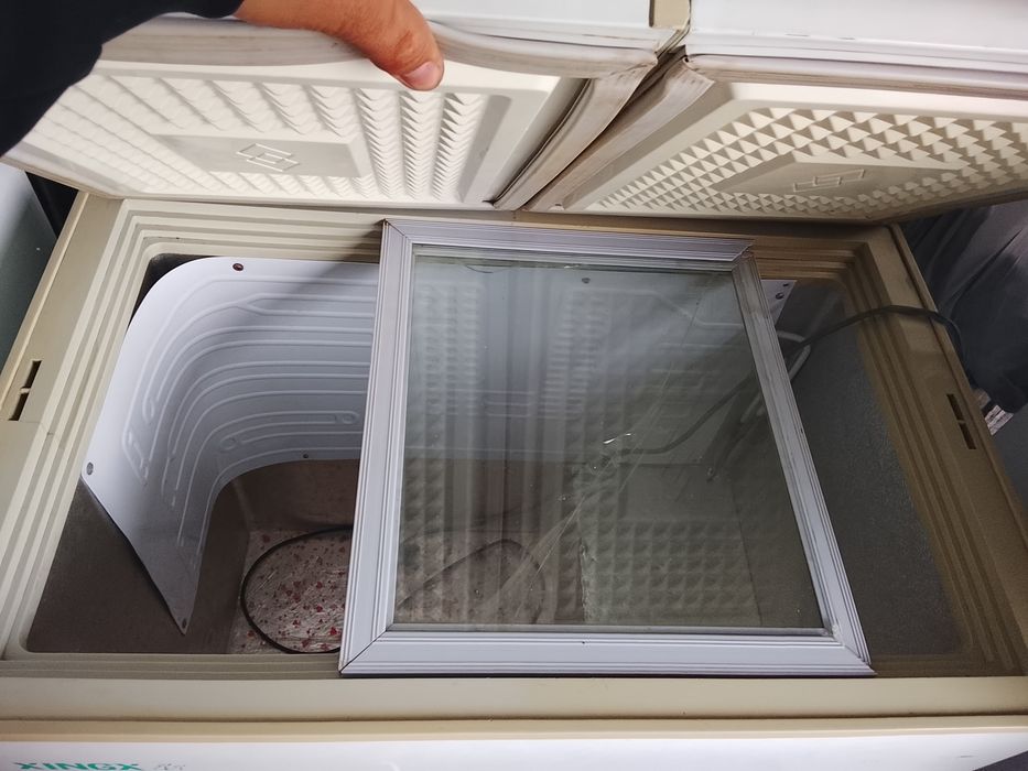 Продам морозильник