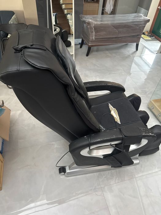 Массажное кресло