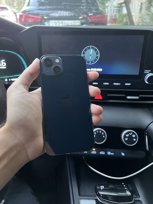 Продам IPhone 13 128gb