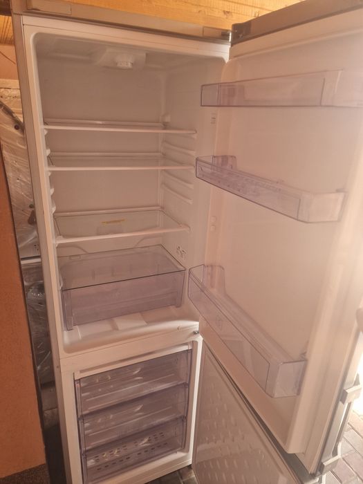 Frigider garantie și transport