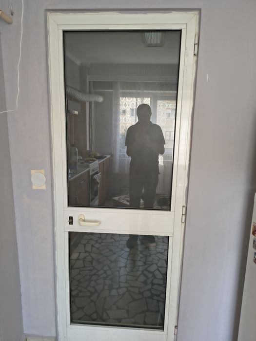 Uși aluminiu stare foarte buna