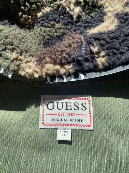 Hanorac/jacheta Guess