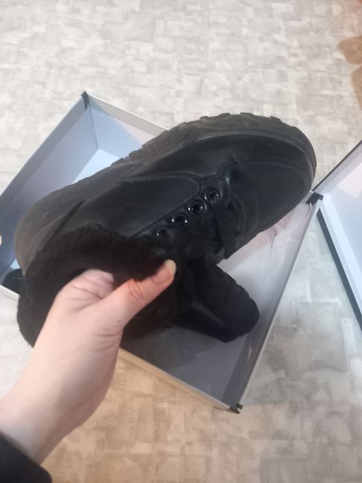 Продам демисезонную обувь