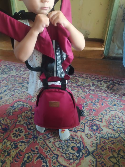 Почти новый.  Кенгуру для девочек и мальчиков