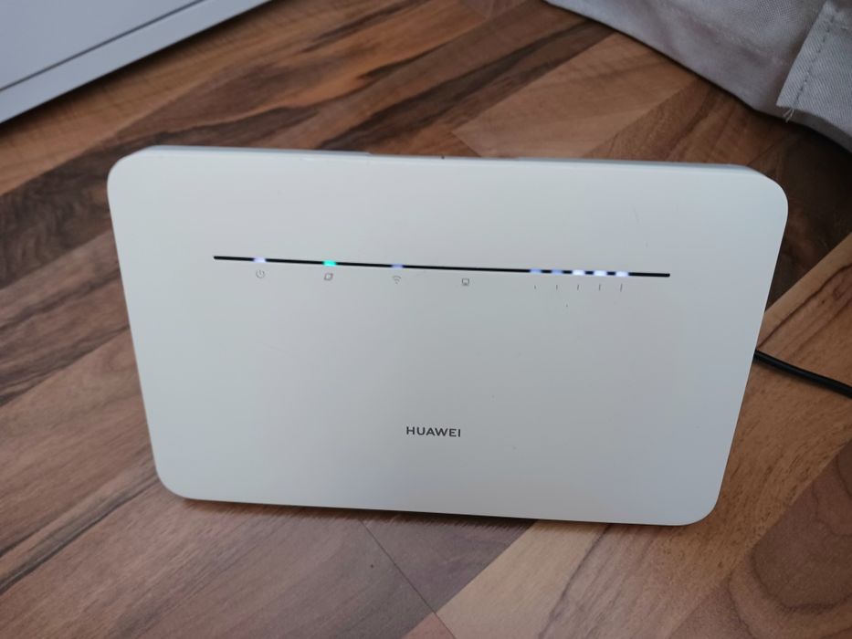 Router 4G+ Huawei B535 cu SIM