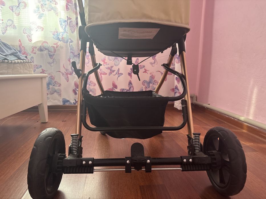 детская коляска плоти