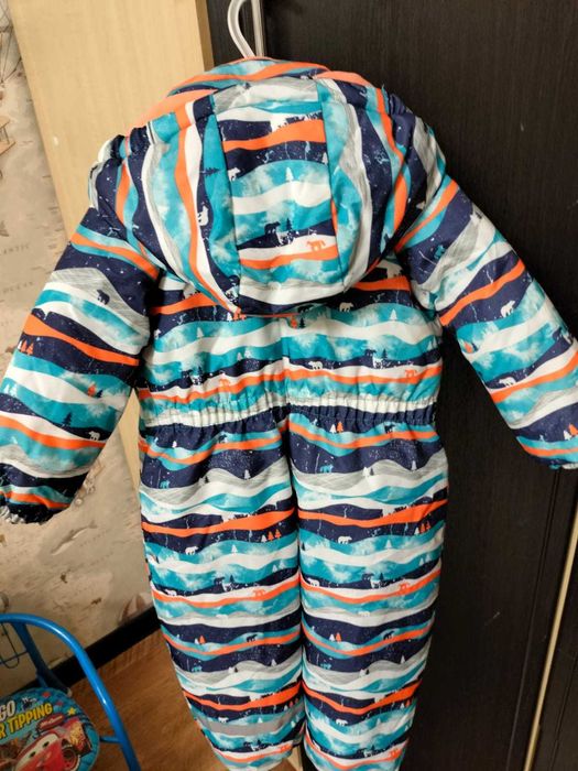 Продам новый комбинезон для мальчика