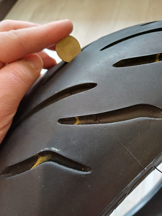 Bridgestone Battlax 160/60/R15