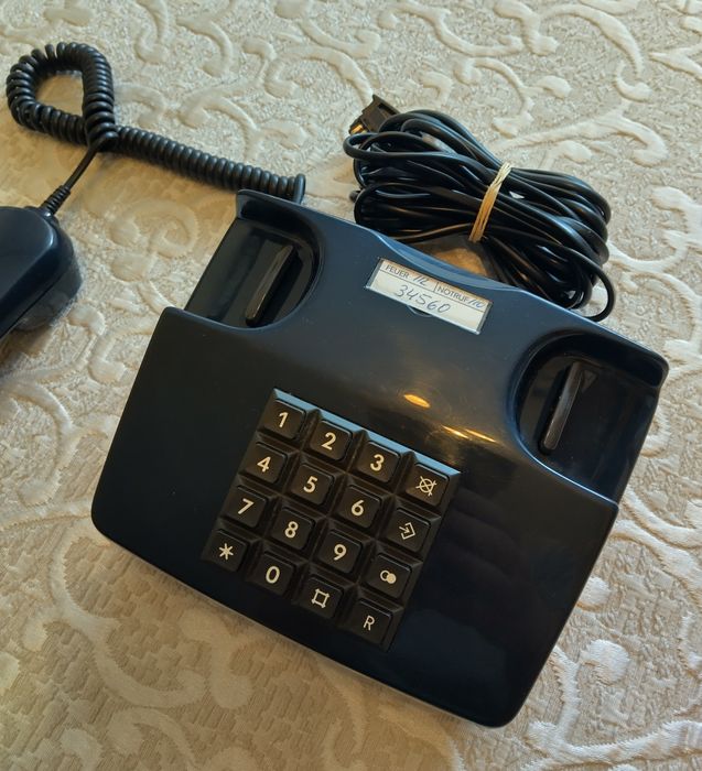Стационарни телефони