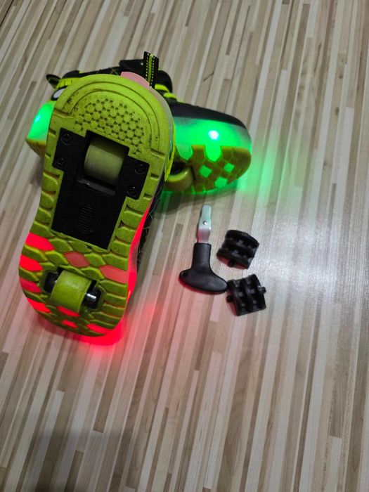 Adidasi role cu lumini