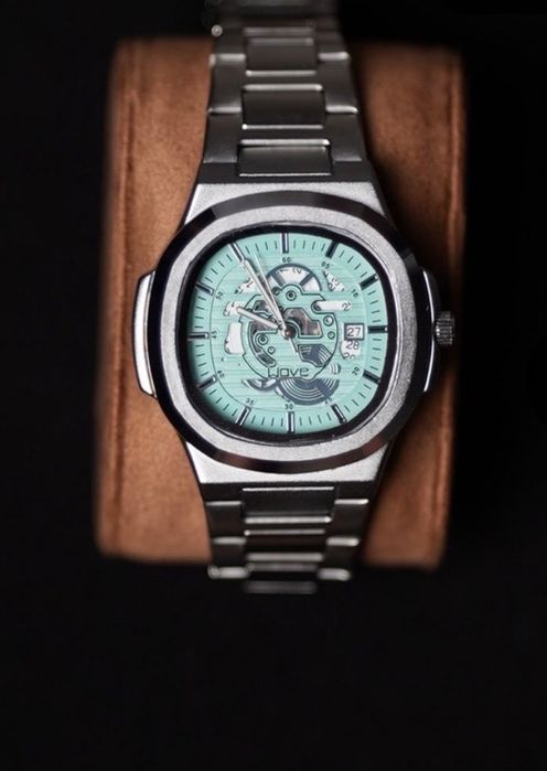 Кварцевые часы Wove