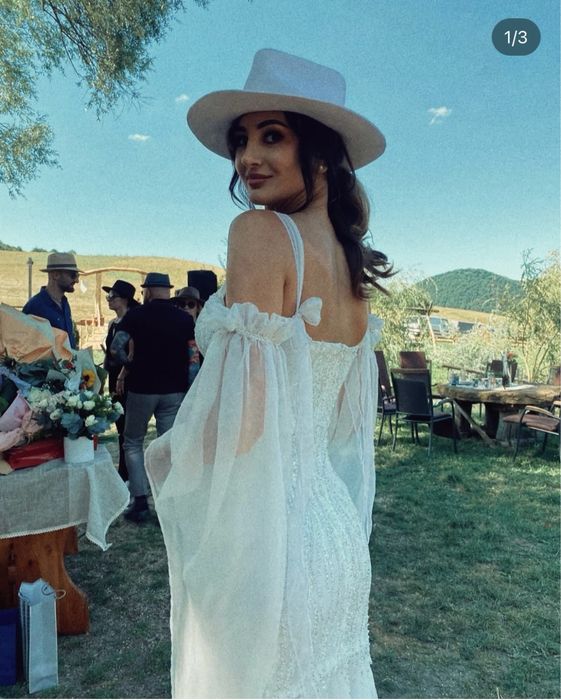 Vand rochie de mireasa Atelier Isabeli