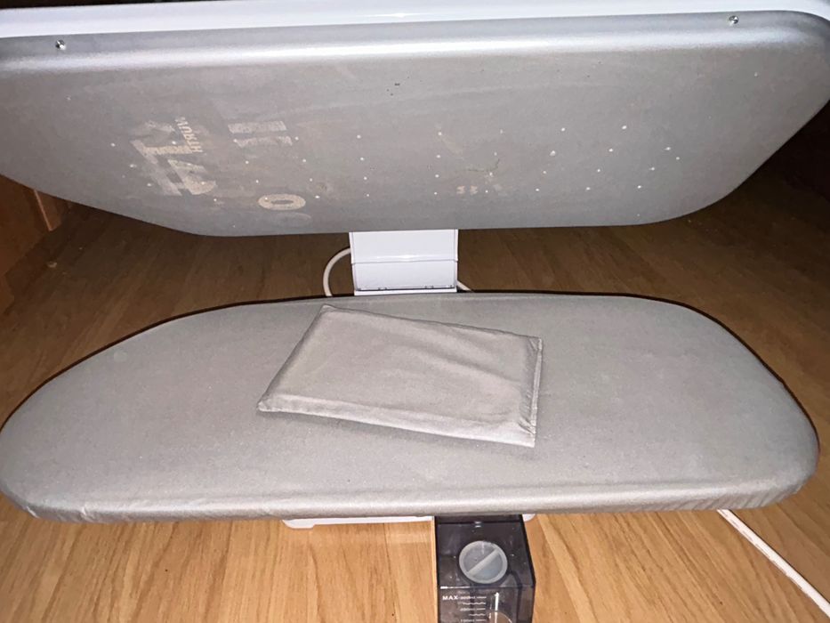 Masa de călcat Singer