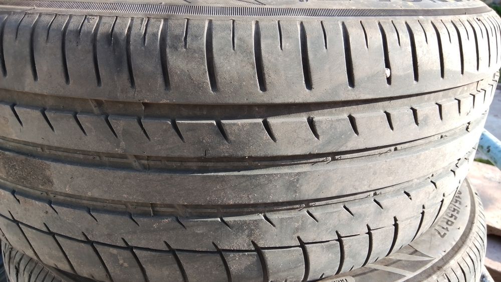 Продается комплект летних шин