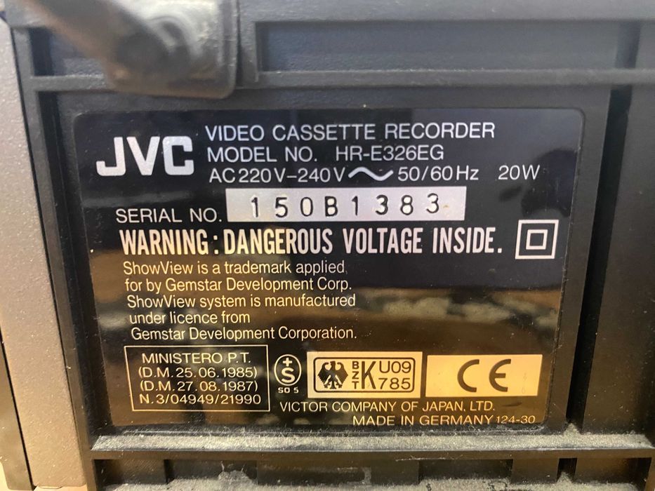 video jvc hr e326eg