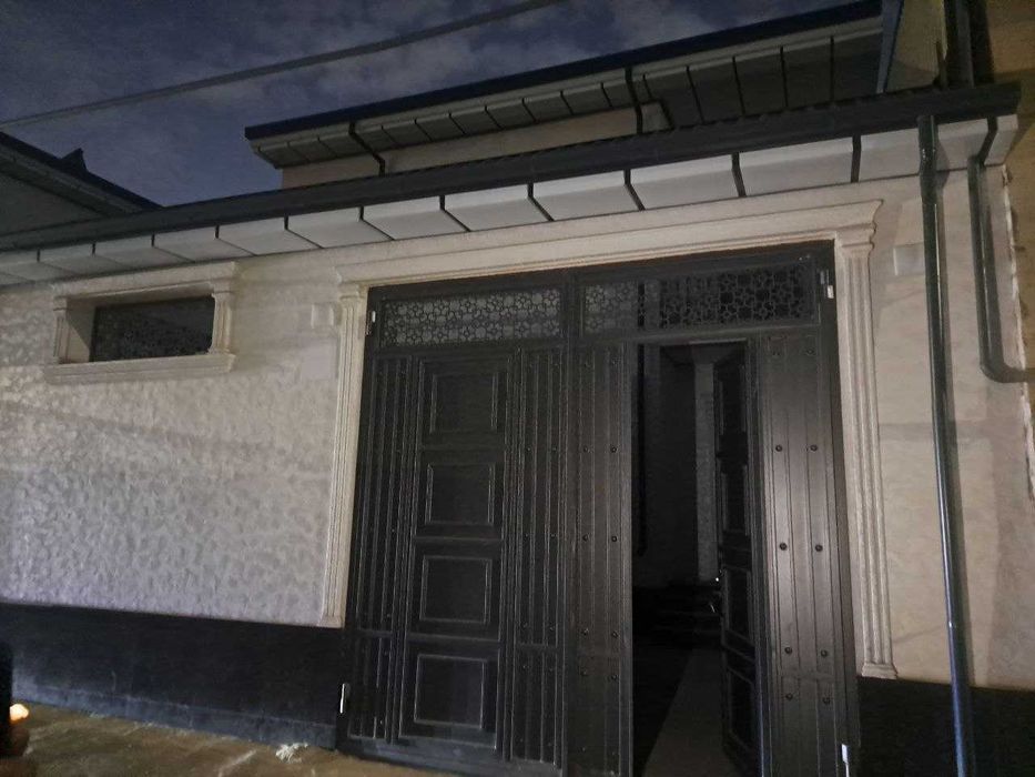 Продаётся два одинаковых коттеджа! Самарканд дарвоза