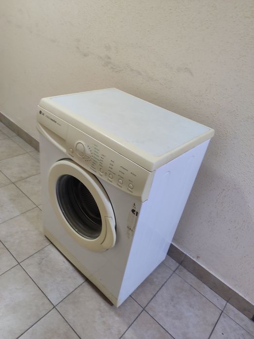 Продам стиральную машину за 15тыс