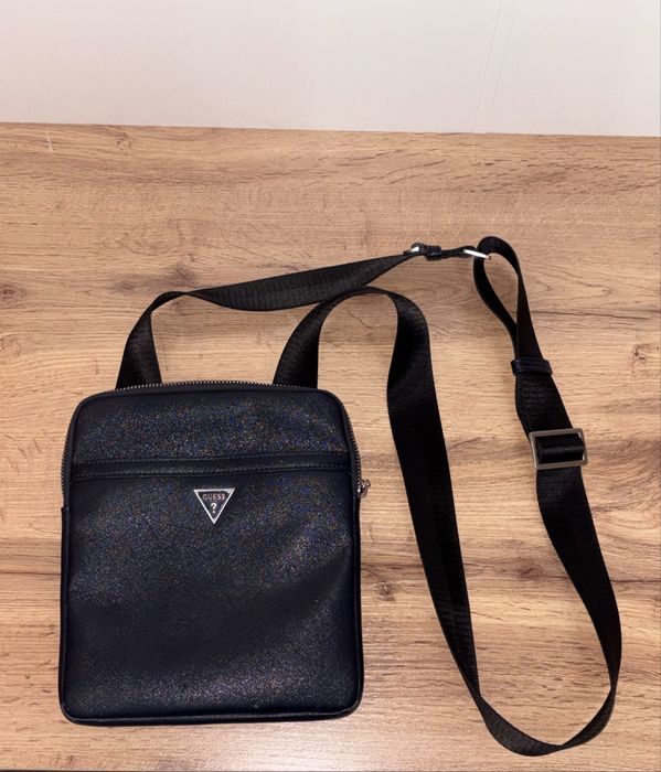 Барсетки Guess,Armani Exchange