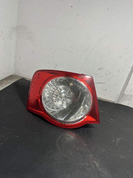 Lampa stop stanga spate Volkswagen Vw jetta 2004-2010 1K5945095M