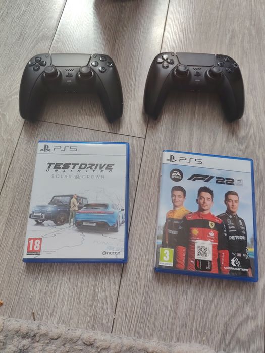 Playstation 5 Disk  (banata online ) + 2 manete ps5 + 2 jocuri