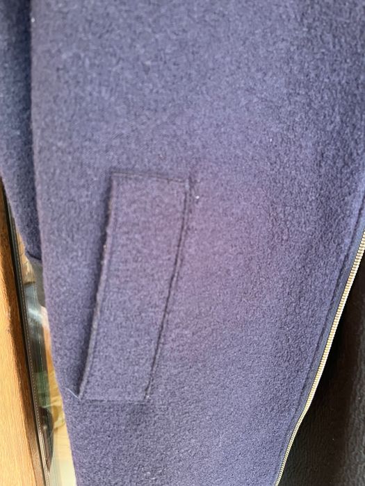 Vand haina Stefanel lana 100% in stare impecabilă