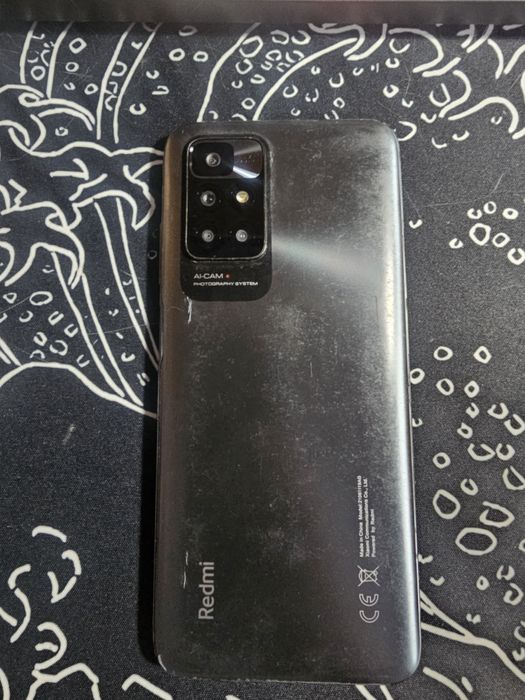 Продам телефон редми