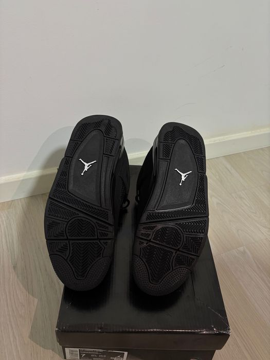 Jordan 4 black cat