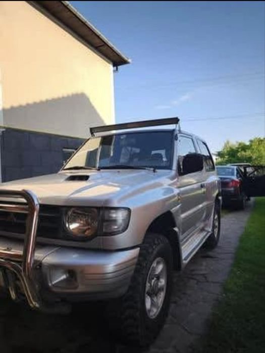 Mitsubishi pajero