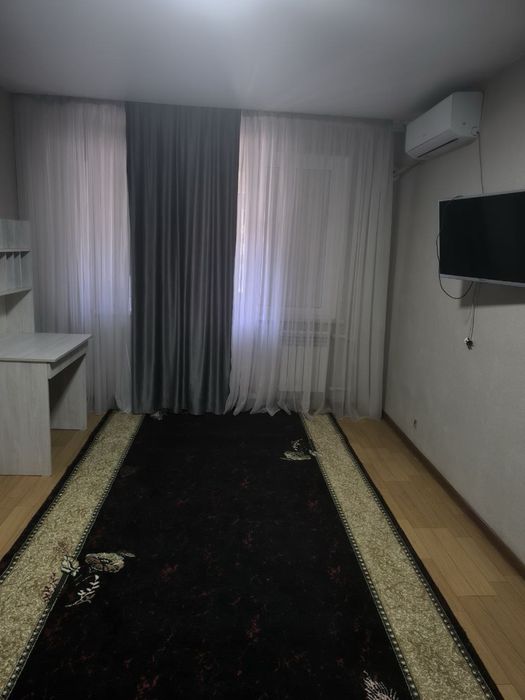 1 комнатная с мебелью и теникой в 1 микрорайоне