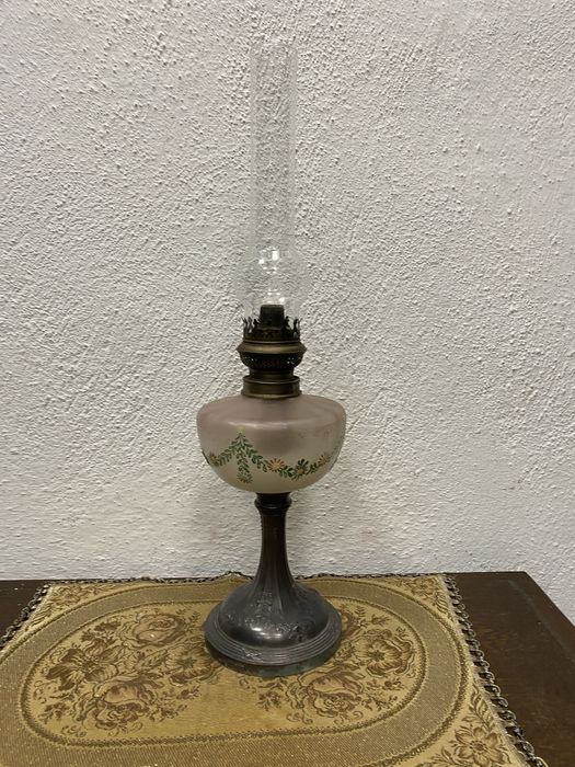 Немска газена лампа с посребрена основа