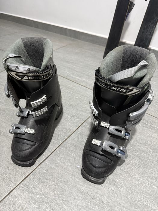 Vând skiuri + clapari