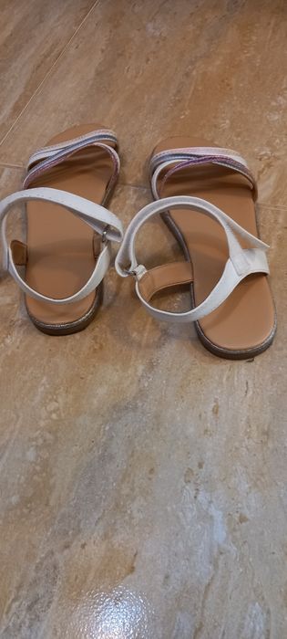 Sandale pt fete alb-argintiu