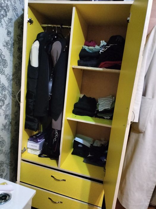 Продаем детский шкаф