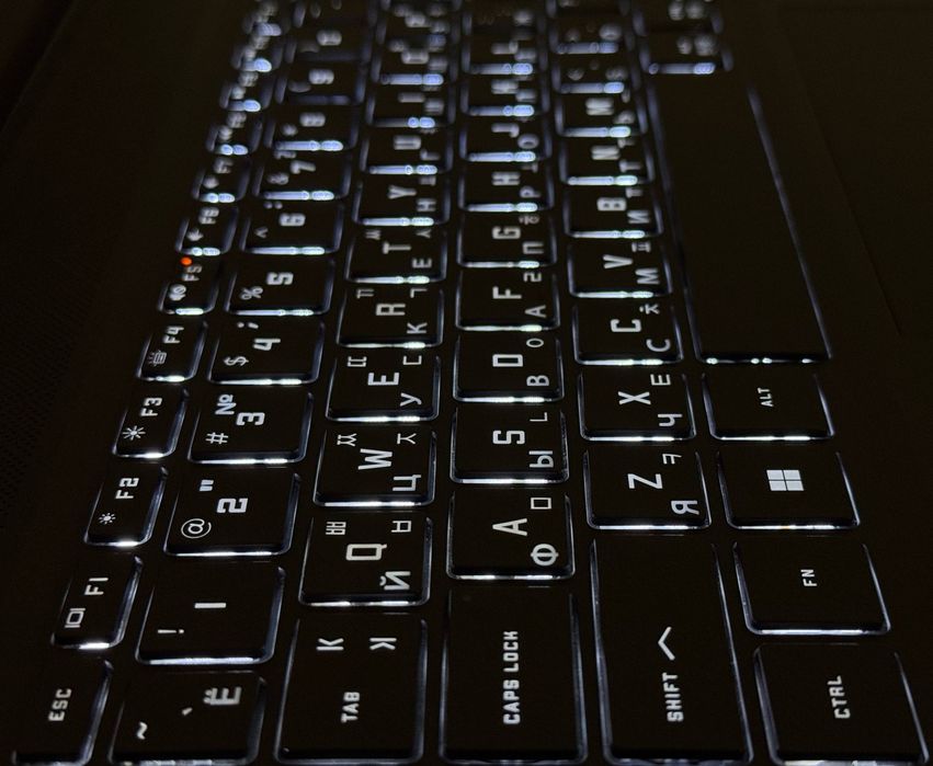 HP Victus — i7 12700H / RTX 3050Ti 4GB / DDR5 16GB /