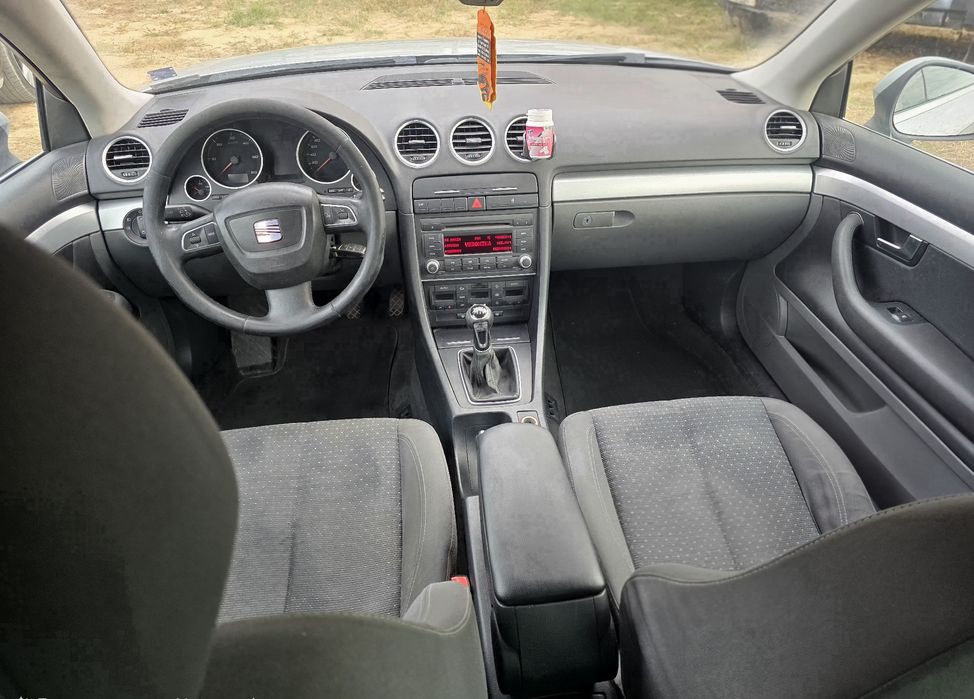 Продавам автомобил Seat Exeo