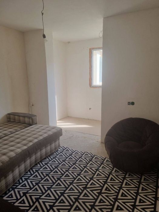 Продается СРОЧНО 2-х уровневая кв, 102м2. Яккасаоайский р-н.Ул. Бабура