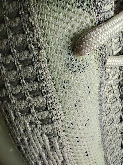 Yeezy boost 350 v2 размер 42-43