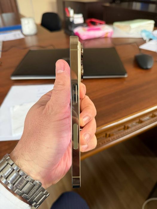 iPhone 14 Pro 1 TB sotiladi, Продается iPhone 14 Pro 1 TB