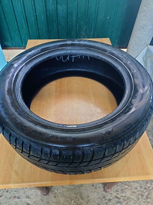 Шины  зимние колесо