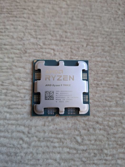 Procesor AMD Ryzen 9 7900X