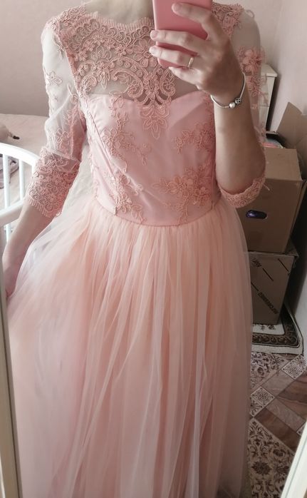 Продам платье полностью ручной работы