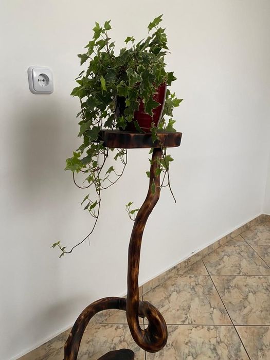 Suport din lemn.de stejar