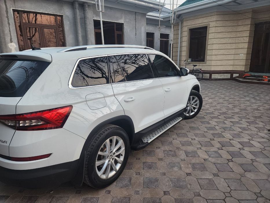 Шкода кодиак сотилади