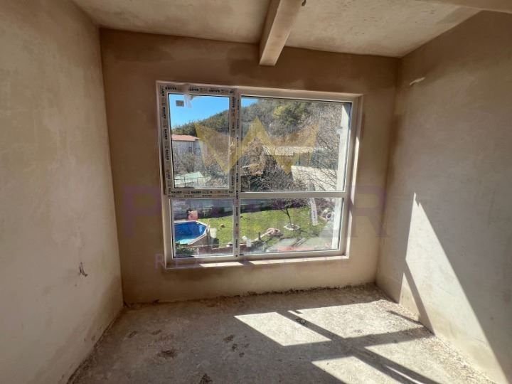Продава се Тристаен апартамент в Варна, Виница - 105 кв.м за 753 €/кв.м - Снимка #8