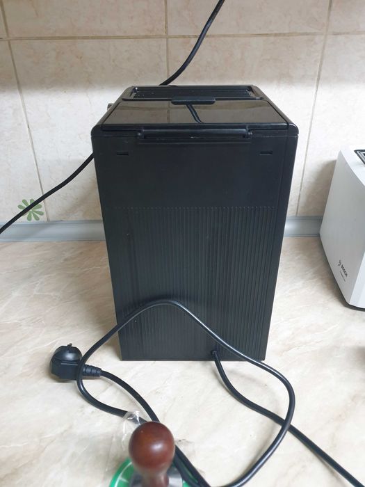 Кофеварка рожковая Delonghi ECP 31.21